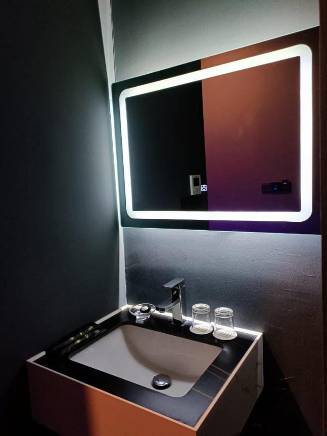Hotel Jjh - Newly Opened Near Bugis Singapur Dış mekan fotoğraf